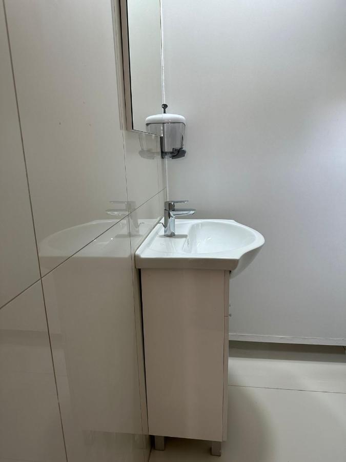 Owls Hostel Ildefonso Porto Bagian luar foto