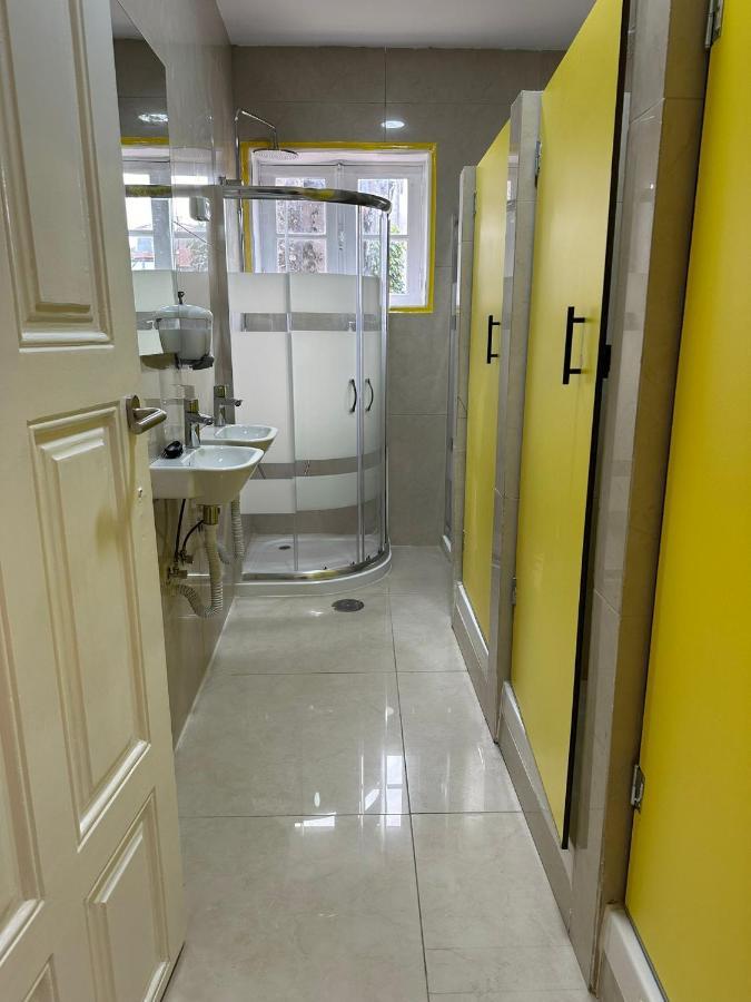 Owls Hostel Ildefonso Porto Bagian luar foto