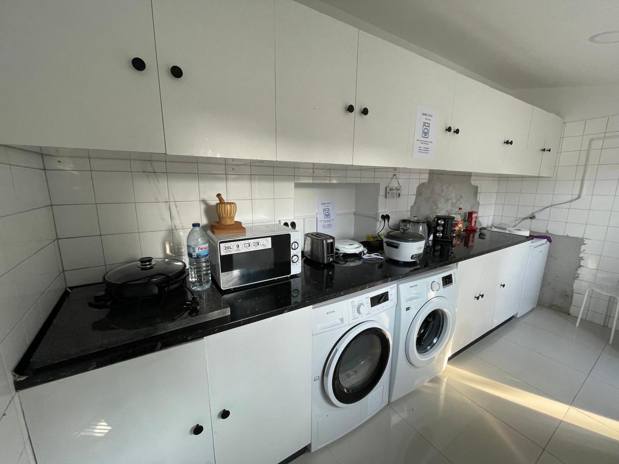 Owls Hostel Ildefonso Porto Bagian luar foto
